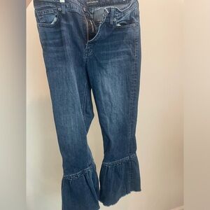 Lucky brand jeans, size 8/29, jeans have a fun bottom to them